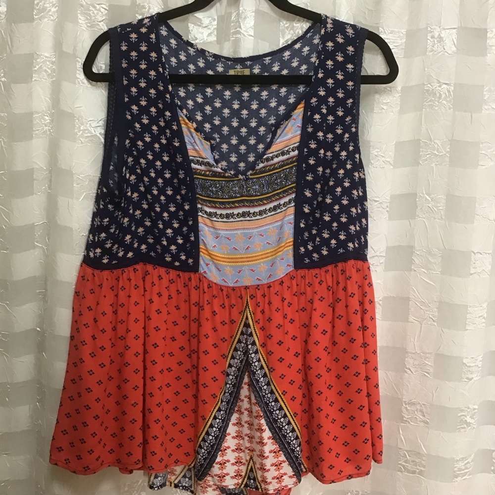 True Craft Multi Fabric & Lace Navy Salmon, White Yellow Flowy Tank Top, Size L